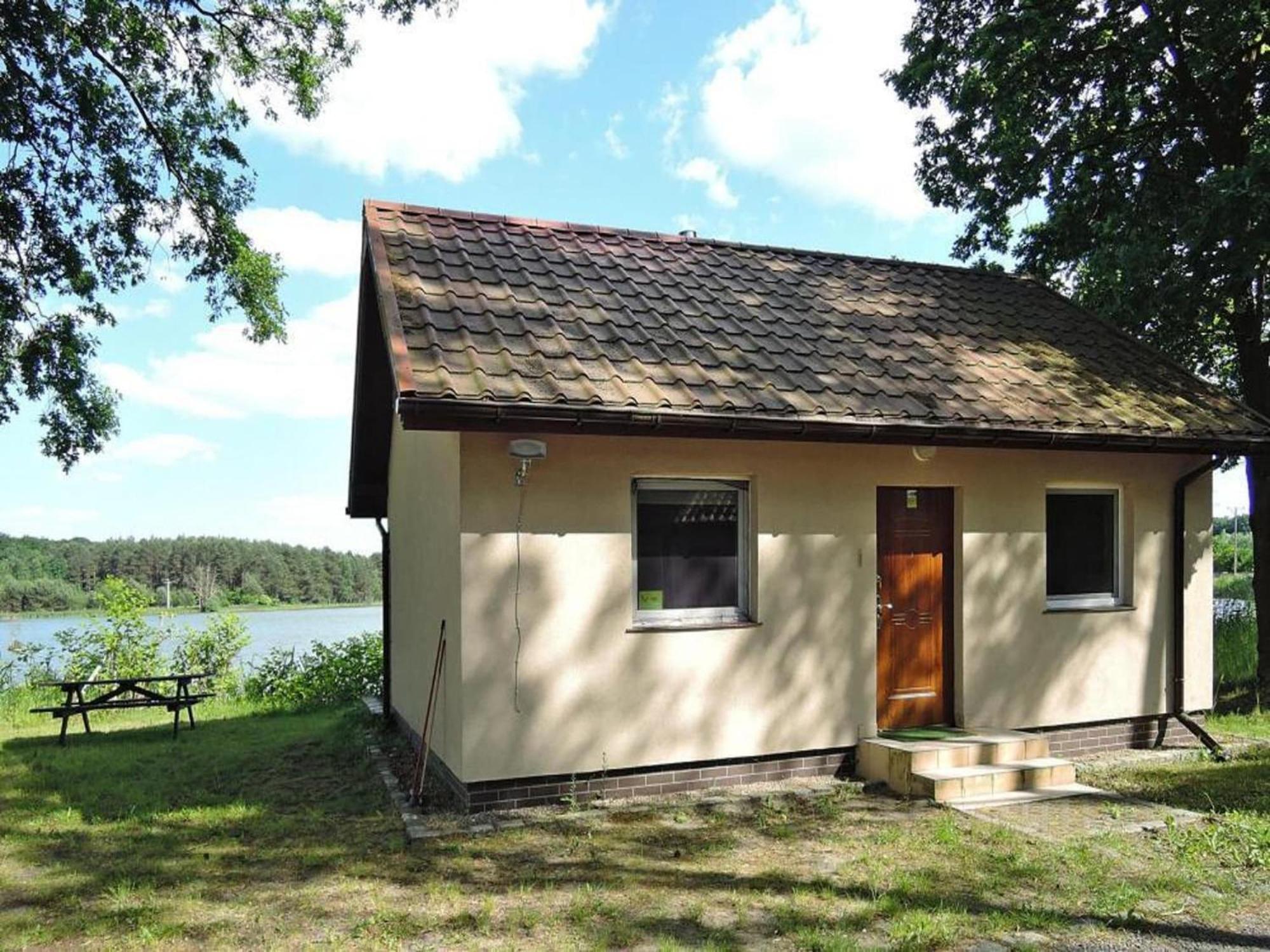 Holiday House In Szczecin At The Lake With The Terrace Exterior photo